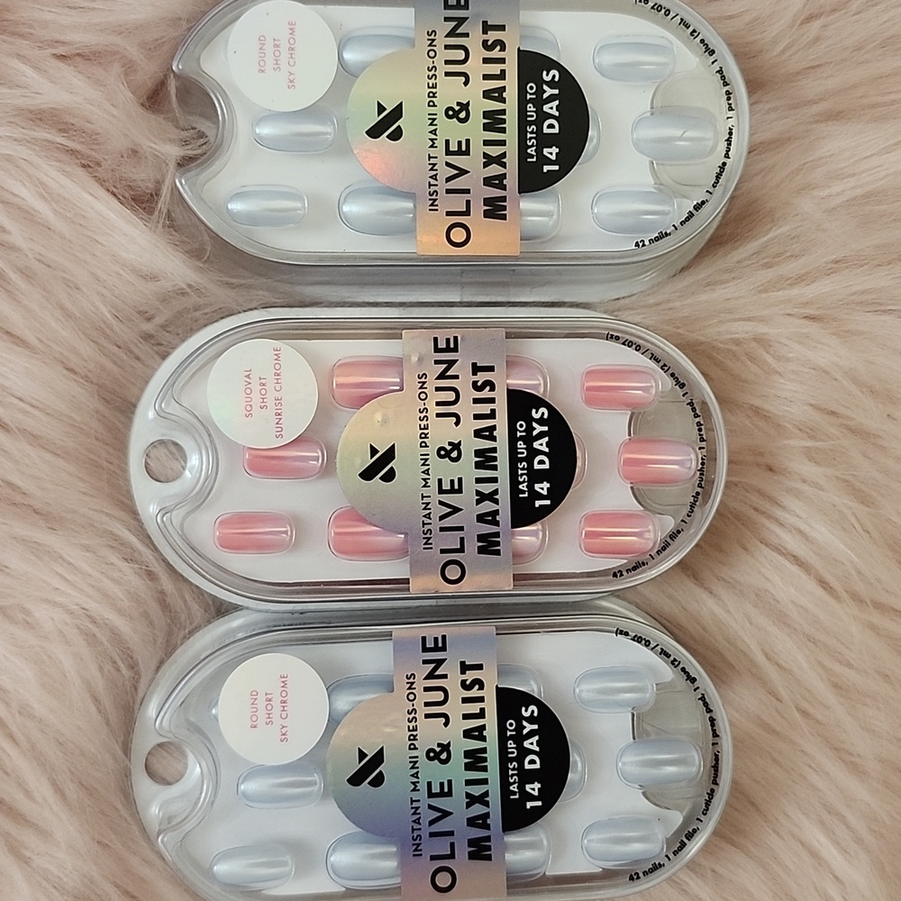 Brand New 3CT BUNDLE OLIVE & JUNE MAXIMALIST False Nails-S